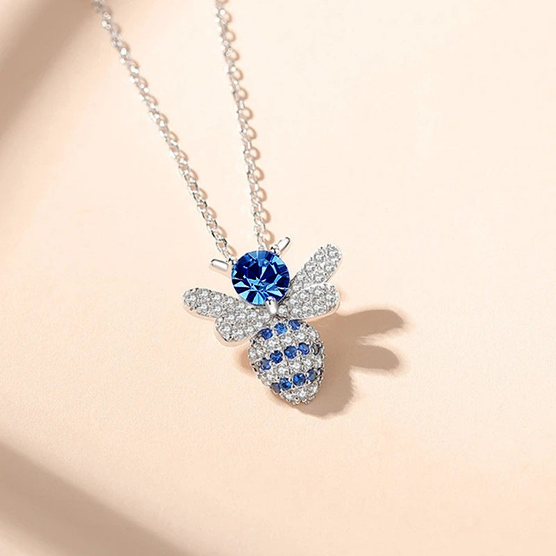 31.Creative little bee sea blue zircon necklace, European and American style animal necklace