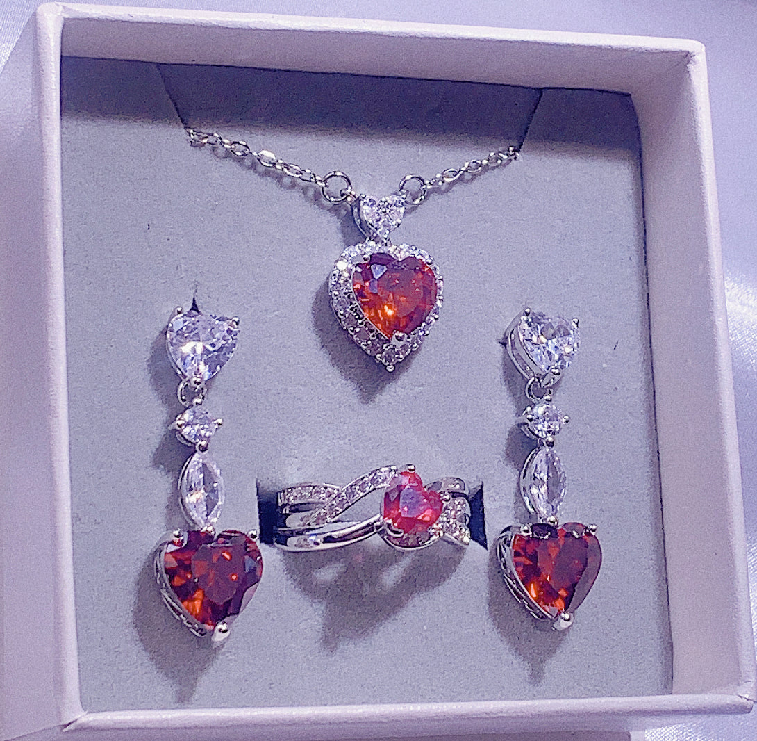 Nr. 8 - Rotes dreiteiliges Damen-Modeaccessoires-Set, Herzkette, lange Herzohrringe, umwickelter Herzring
