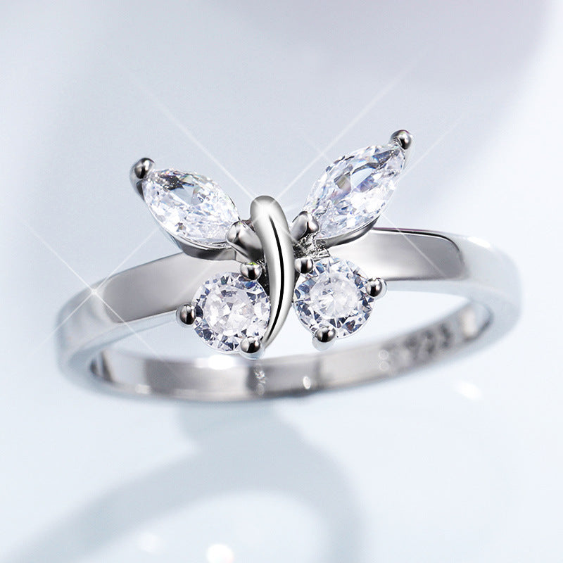 Nr. 67 - Schlichter kupferner schmetterlingsförmiger Zirkonring